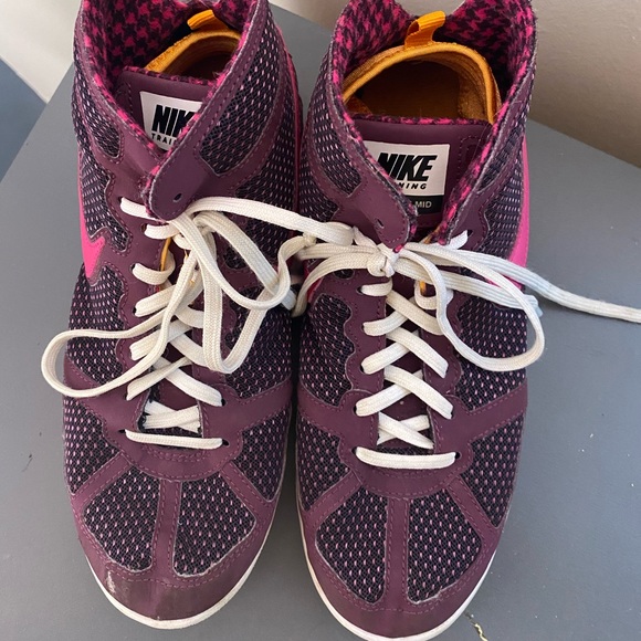 Nike sneakers - Picture 3 of 5